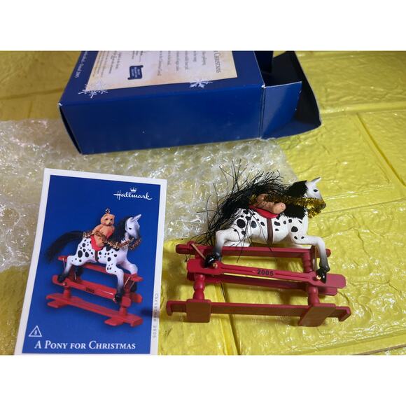 Hallmark Keepsake Ornament A Pony For Christmas 2005 8th In The Series New IOB - Picture 4 of 10
